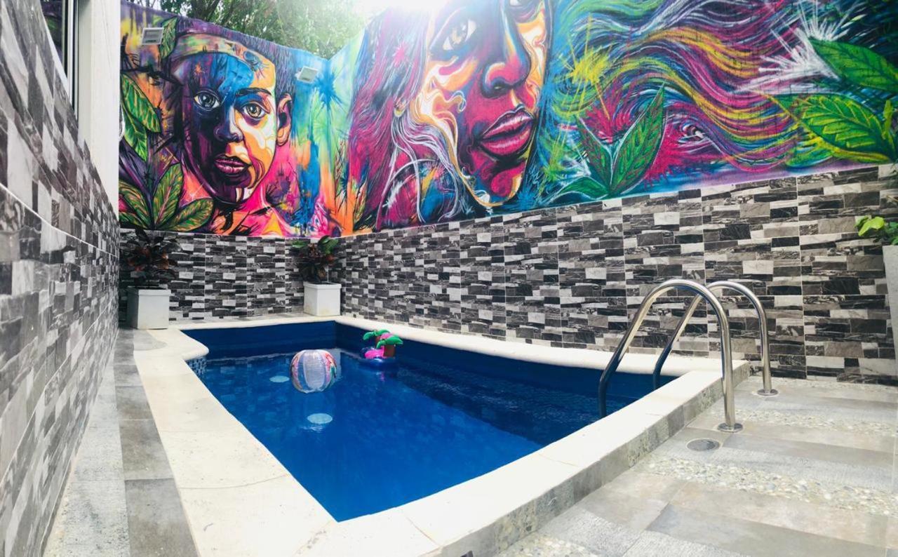 Aparta Estudio En El Edificio Bahia 79 Apartasuites Cartagena エクステリア 写真