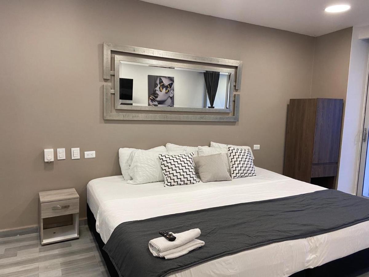 Aparta Estudio En El Edificio Bahia 79 Apartasuites Cartagena エクステリア 写真